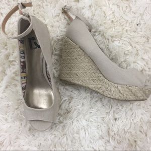 Espadrilles WEDGES - nearly new - BEIGE 🌺🌼
